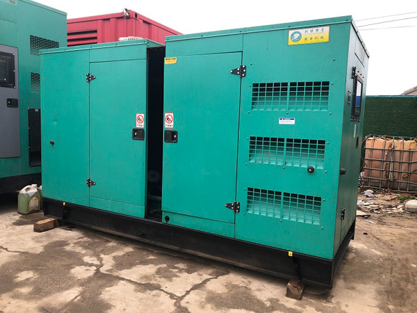 休宁怎样合理控制磷酸铁锂蓄电池的充放电倍率以延长其使用寿命？